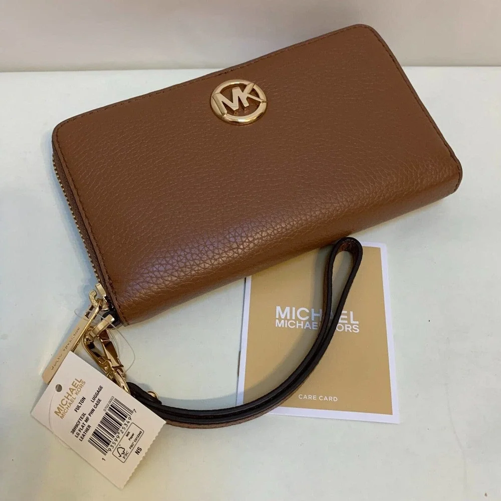SOLD! MICHAEL KORS FULTON Large Phone Wristlet Wallet Acorn Brown Leather NWT - Picture 2 of 11
